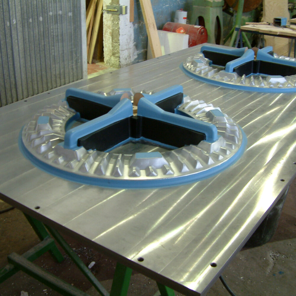 molde metálico para series largas