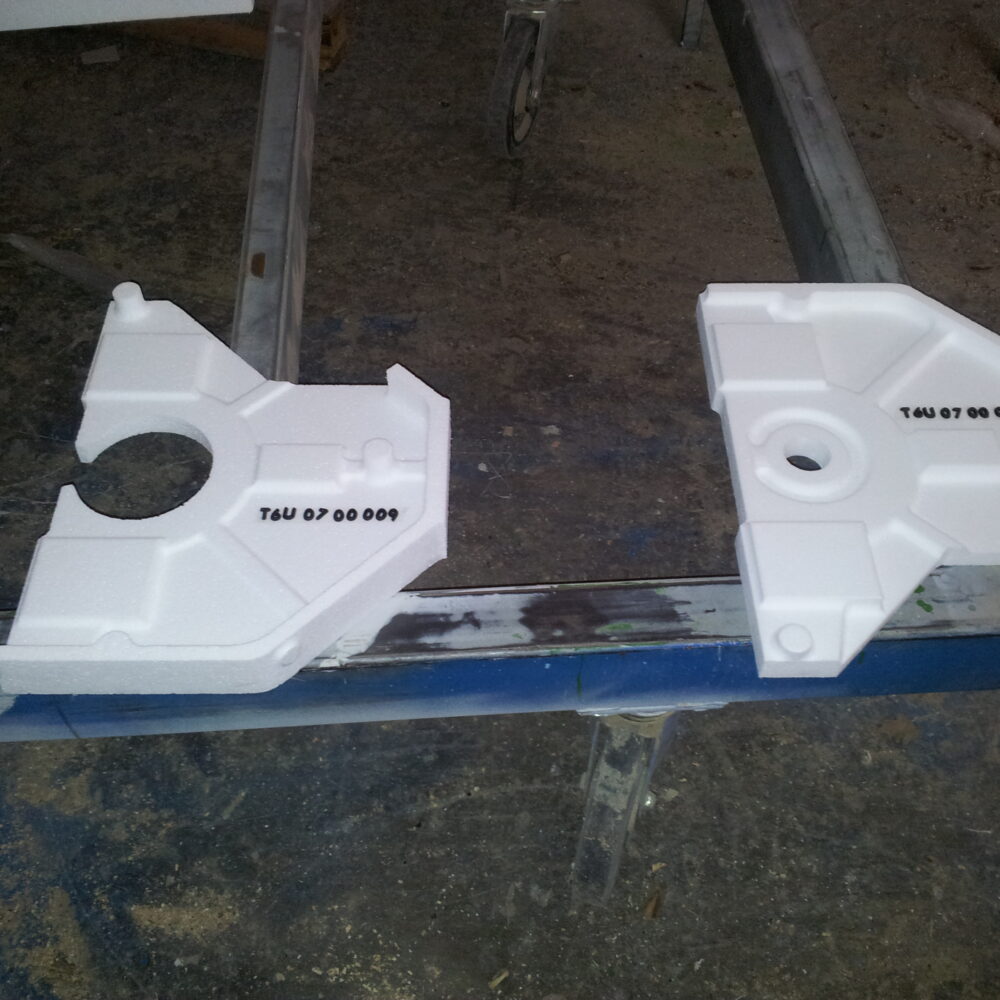 molde de poliestireno para pieza pequeña